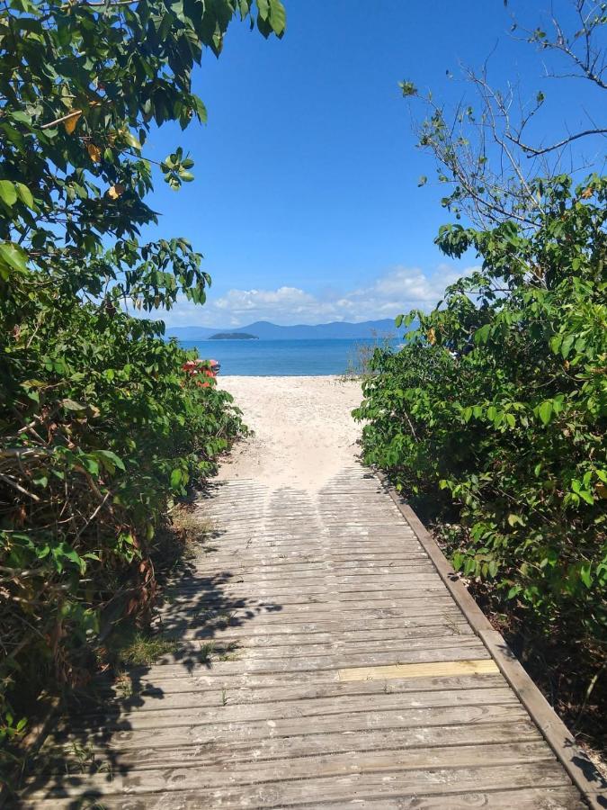 Linda Casa De Casa de Férias
